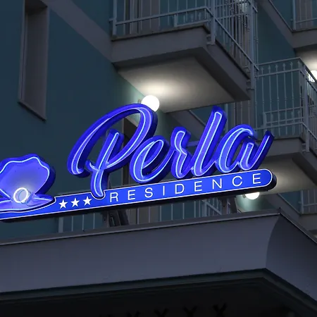 Perla 4*