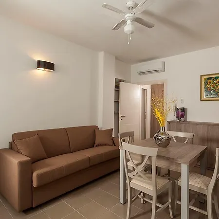 Perla Apartmanhotel Rimini