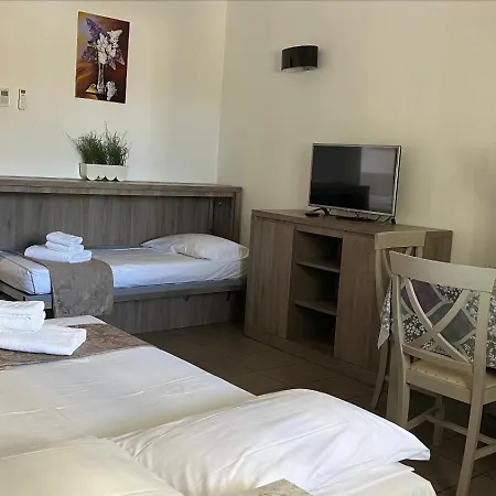 Perla 4* ريميني