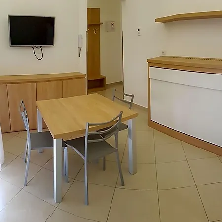 Perla Apartmanhotel 3*