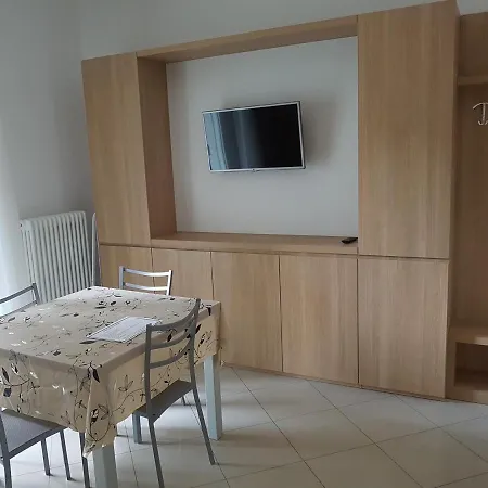 Perla 4*